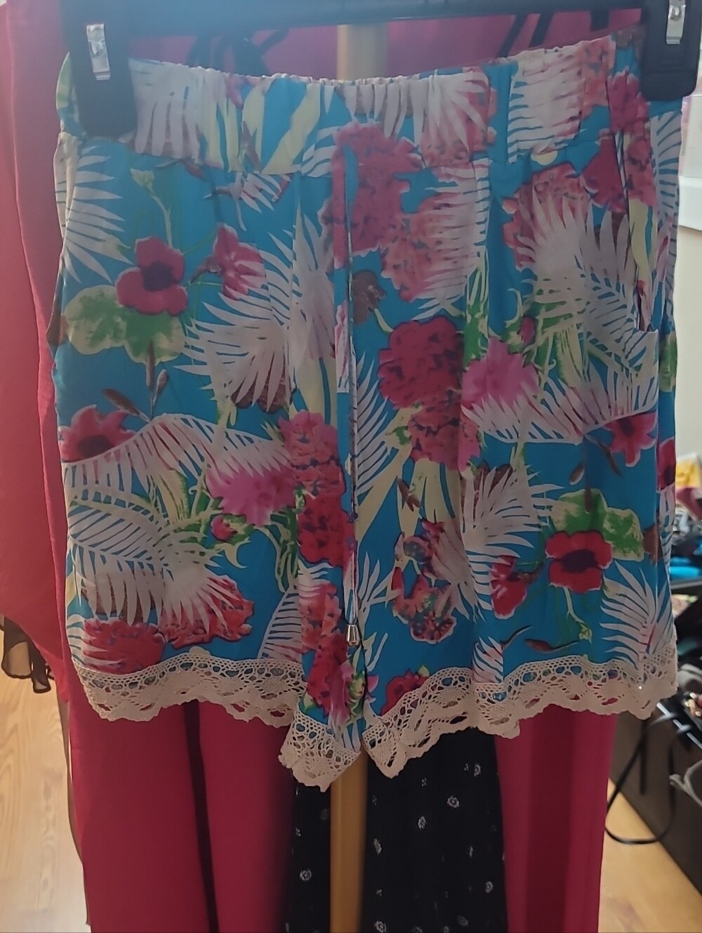 Tropical Blue Floral Lace-Hem Women's Bermuda Shorts